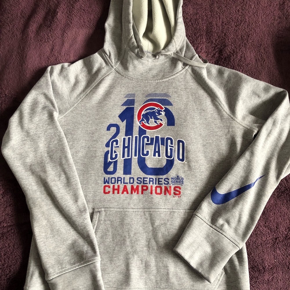Chicago Cubs sweater